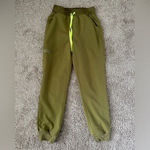 Figs Zamora High Waisted Jogger Scrub Pant Martini Olive
